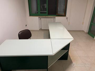 SCRIVANIE  PER USO UFFICIO