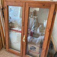 Finestra in legno con vetrocamera