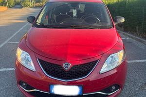 Lancia ypsilon 1.2 69 CV 5 porte