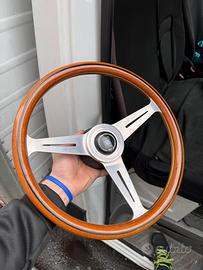 Volante Nardi