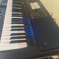 Yamaha PSR700SX