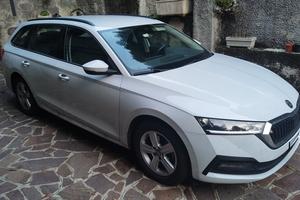 Octavia IV SW 2.0 tdi Executive 115cv + set ruote