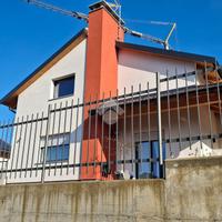 VILLA SINGOLA A CASTIGLIONE TORINESE