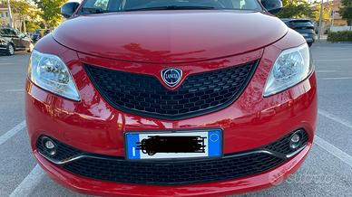 lancia Ypsilon 1000 Fire Fly mild Hybrid 