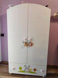 lettino, fasciatoio e armadio Pali