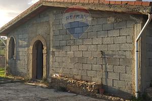 Villa o villino - Mirabella Imbaccari