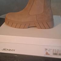 stivaletto  donna nuovissimo 