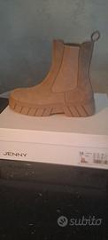 stivaletto  donna nuovissimo 