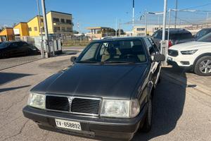 Lancia Thema 2.0 i.e.
