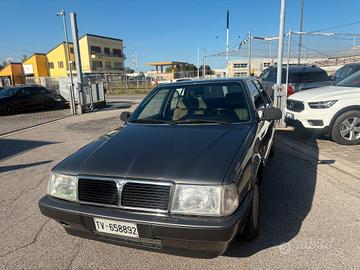 Lancia Thema 2.0 i.e.