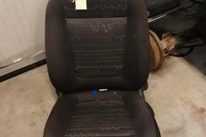 Sedile anteriore sinistro meriva 2012 rif.17520