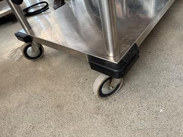 Carrello riscaldabile per bolliti e carni