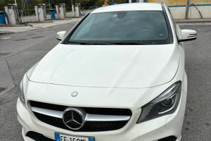Mercedes CLA200