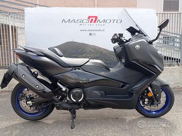 Yamaha TMAX 560