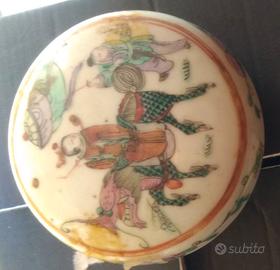 antica scatola in porcellana cinese