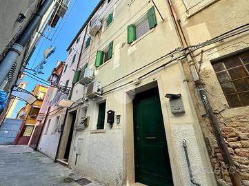 4 LOCALI A CHIOGGIA