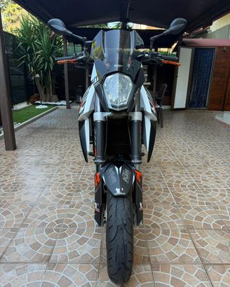 Ktm 990 super moto