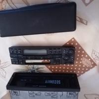 Autoradio con frontalino estraibile