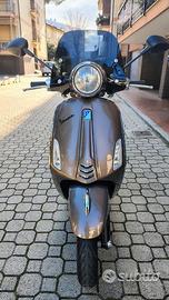Vespa primavera 125