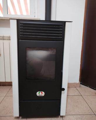 STUFE A PELLET ITALIA California 8 KW