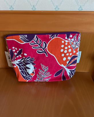 Pochette Elisabeth Arden particolare