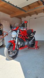   DUCATI  Monster  696 plus  perfetta