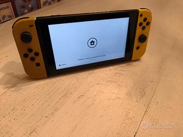 Nintendo Switch Ed. limitata Pokemon + 4 Giochi