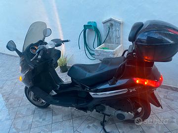 Scooterone piaggio xevo 250