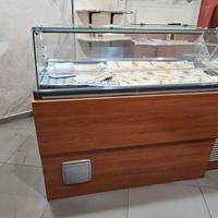 vetrina gelato artigianale 