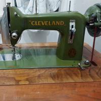 Macchina da cucire a pedale Cleveland con mobile