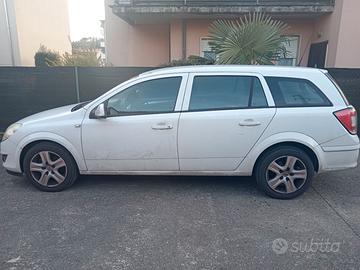 Opel Astra sw