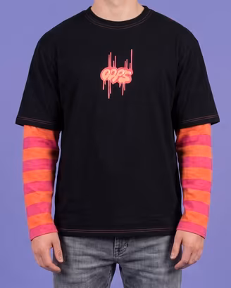 T-shirt Bershka "oops" grafica oversize taglia XS