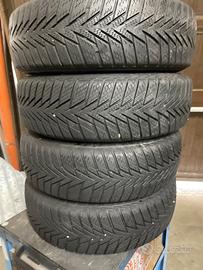 Pneumatici invernali  King Meiler usati con cerchi