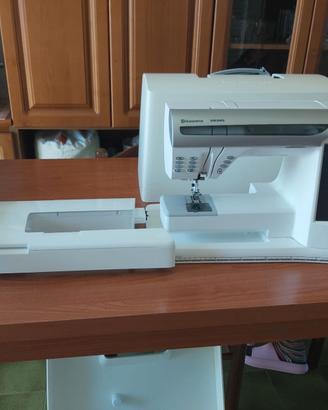 Macchina da cucire Husqvarna Viking Designer SE
