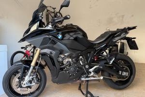 BMW s1000xr - Triple Black - full optional.