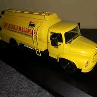 Camion Fiat C 40 N cisterna Agip 1/43