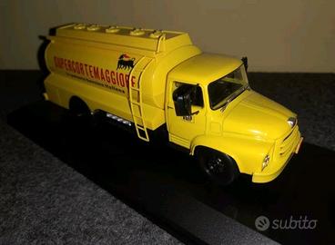 Camion Fiat C 40 N cisterna Agip 1/43