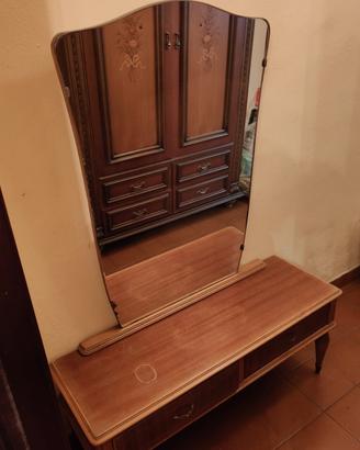 mobiletto con specchio