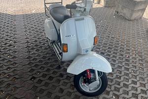 Vespa px125e luglio 1983 iscritta fmi