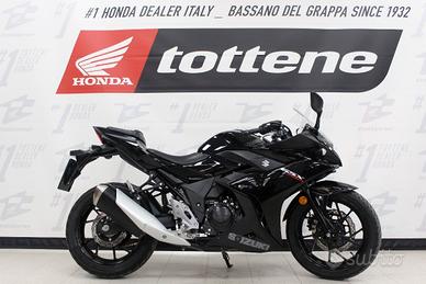 SUZUKI GSX 250 R ABS GUIDABILE ANCHE CON A2