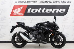 SUZUKI GSX 250 R ABS GUIDABILE ANCHE CON A2