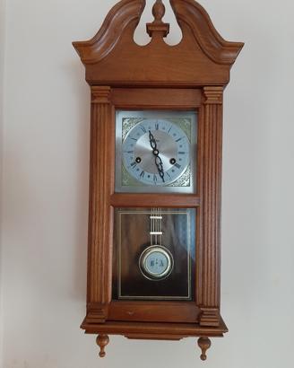 Orologio a pendolo da parete

