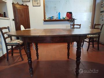 Tavolo in noce