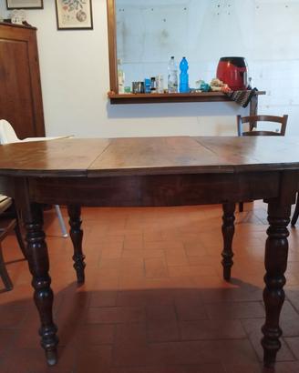 Tavolo in noce
