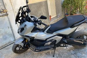 Honda xadv anno 2022