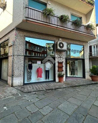 NEGOZIO A AULLA