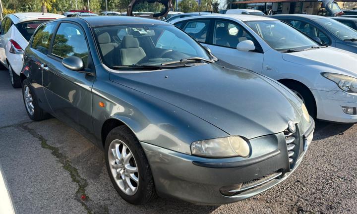 Alfa Romeo 147 1.8i 16V Twin Spark cat 3p. Progres