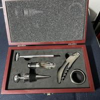 Cofanetto per aprire il vino