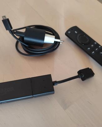 Amazon Fire TV Stick con telecomando Alexa