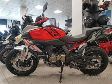 Qj Motor SRT 600 SX E5 bauletto omaggio